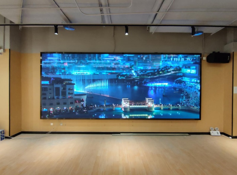 北京We+健身房led顯示屏項目 北京We+健身房led顯示屏項目