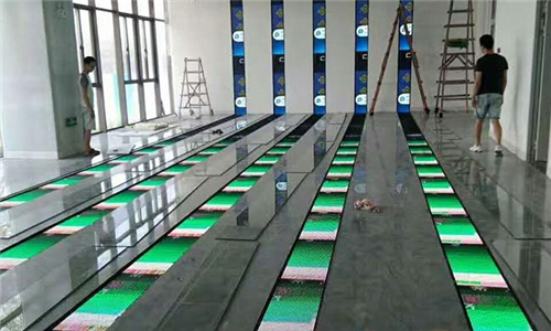 室內led顯示屏獨特設計成地磚屏項目案例